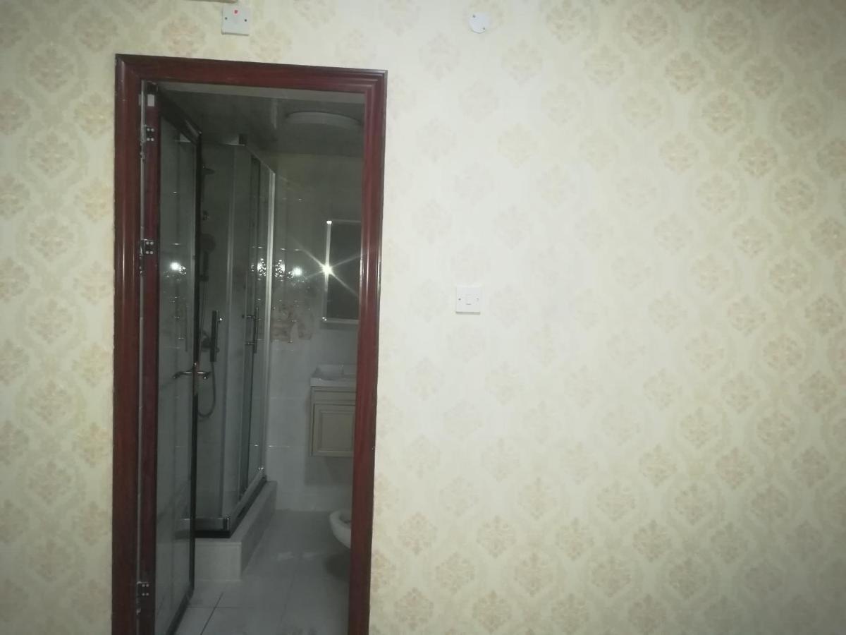 Lee Bed & Breakfast Francistown Extérieur photo